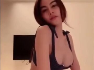 sexy chick teases live
